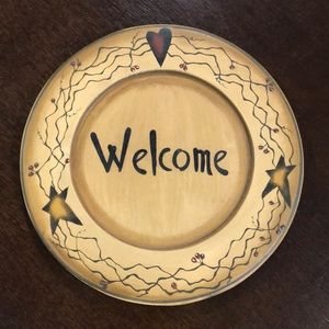 Decorative “Welcome” Plate